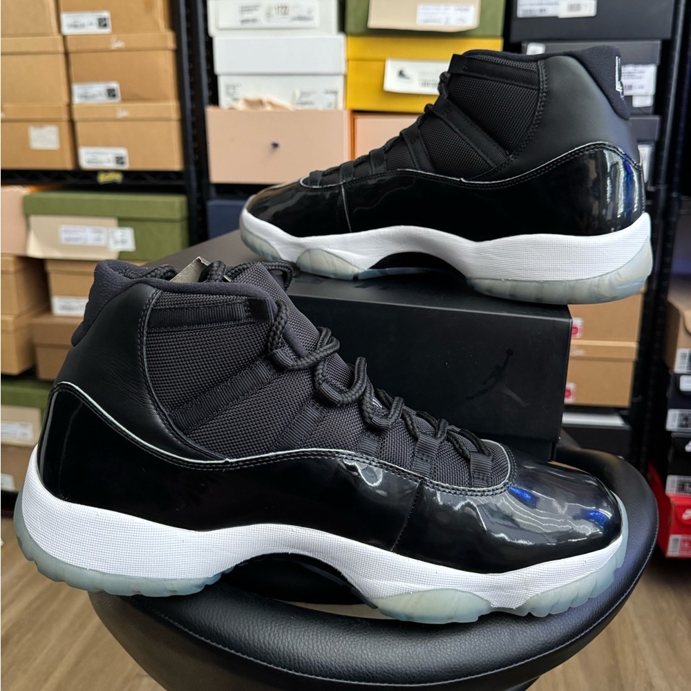 Air Jordan 11 XI Retro Space Jam 2016 - Picture 12 of 15